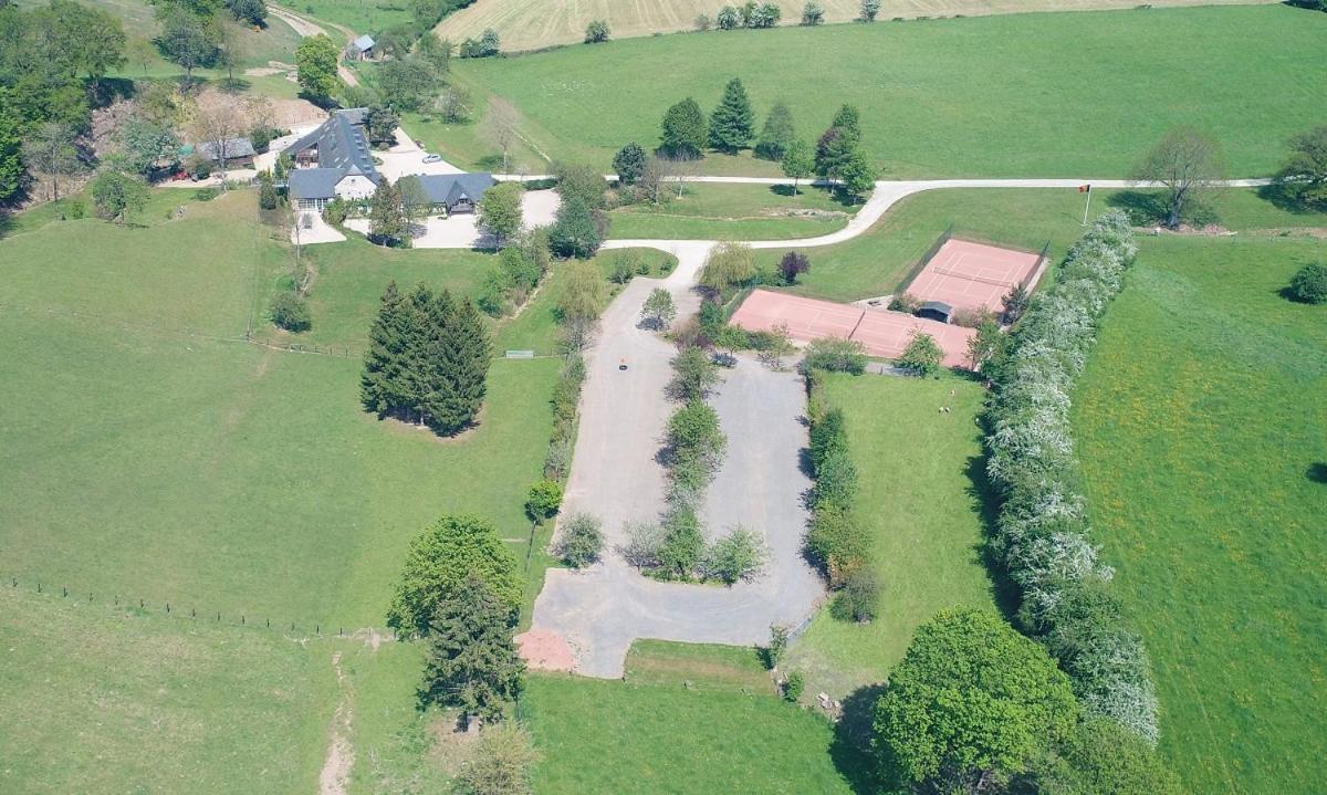 Gite Du Jardin Theux Kültér fotó